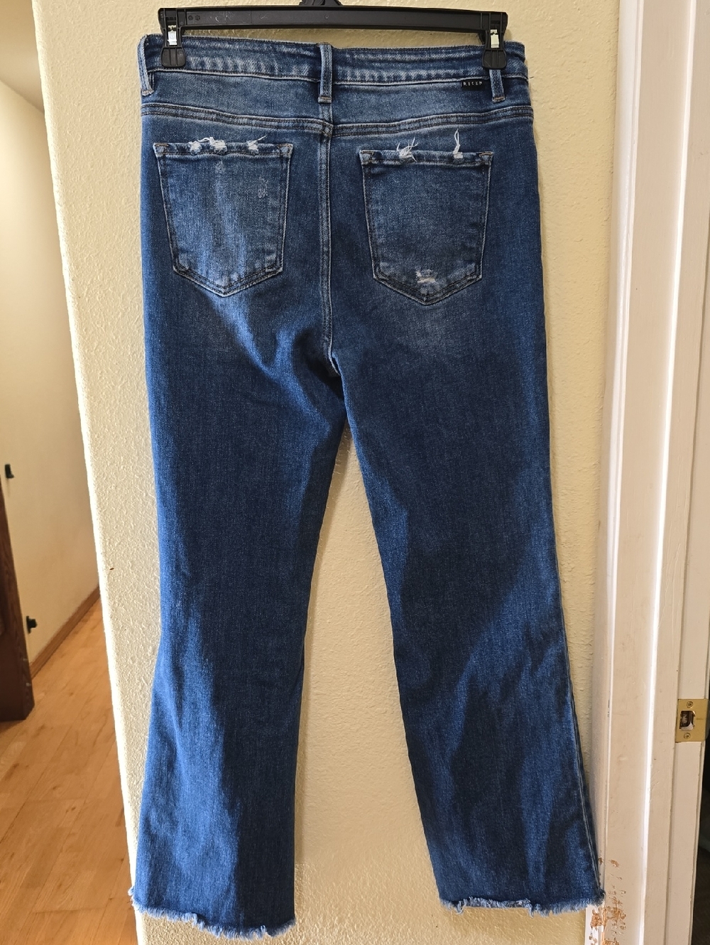 Risen Dark Blue Distressed Women’s Jeans 13/31 - Picture 2 of 4